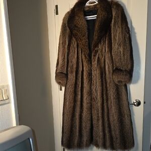 Racoon Elegant Brown Fur Coat, Heavy. Very Warm.